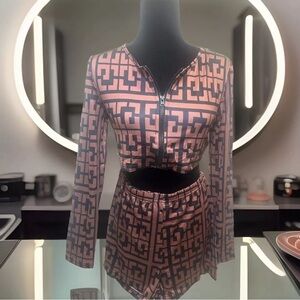 SHEIN 2 pc Short set Versace inspired. Greca Print.